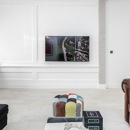 Oxford Street 2 Bed Apartment London Exterior photo